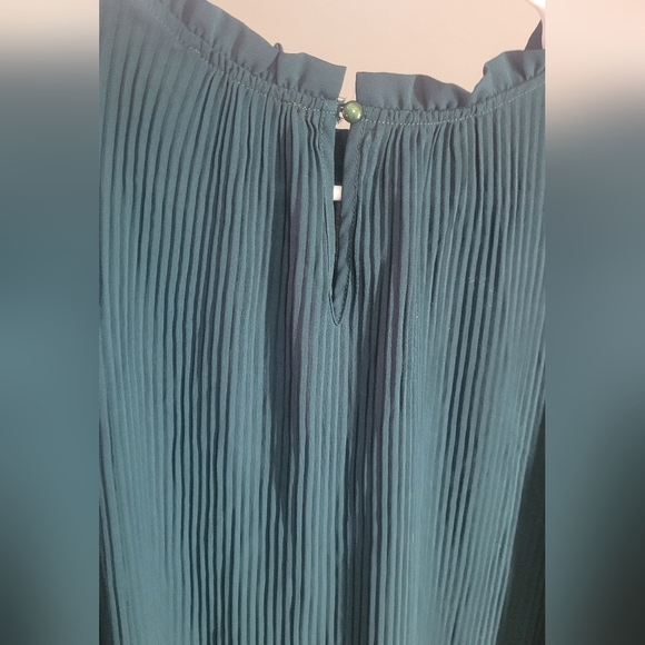 Adrianna Papell Elegant Green High Neck Pleated Long Sleeve Women's Top - Picture 5 of 5